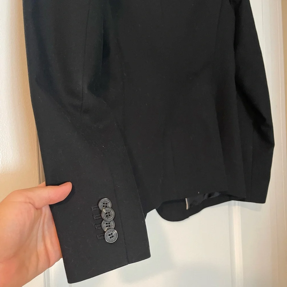 Vince Camaro Black Blazer *Great Condition* - Picture 3 of 4